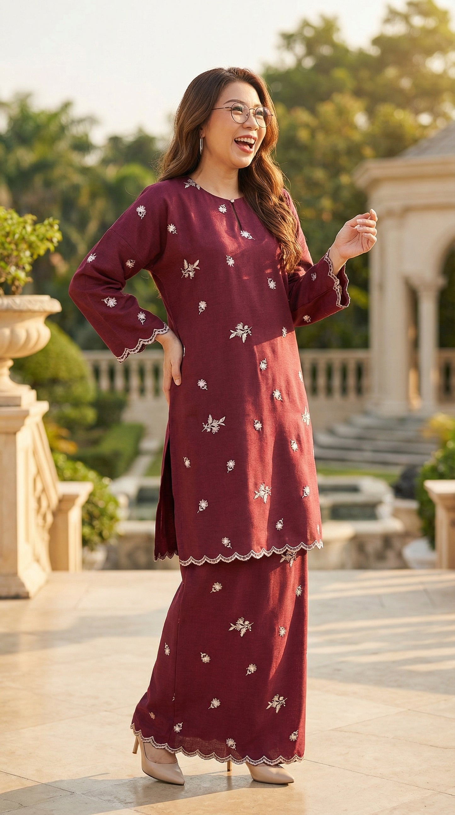Kurung Della